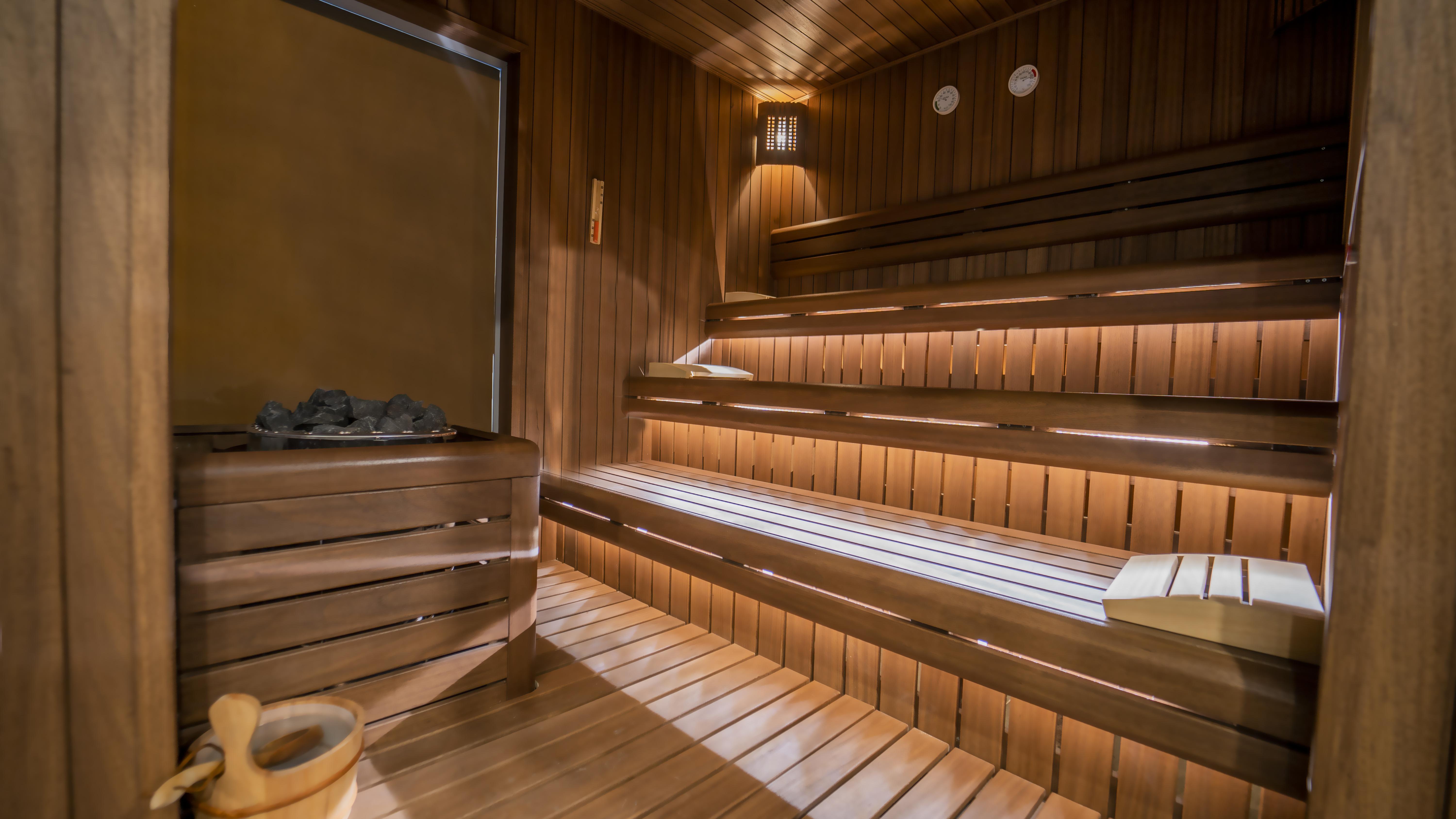 Hotel Sofitel Istanbul Taksim Exterior foto A Finnish sauna