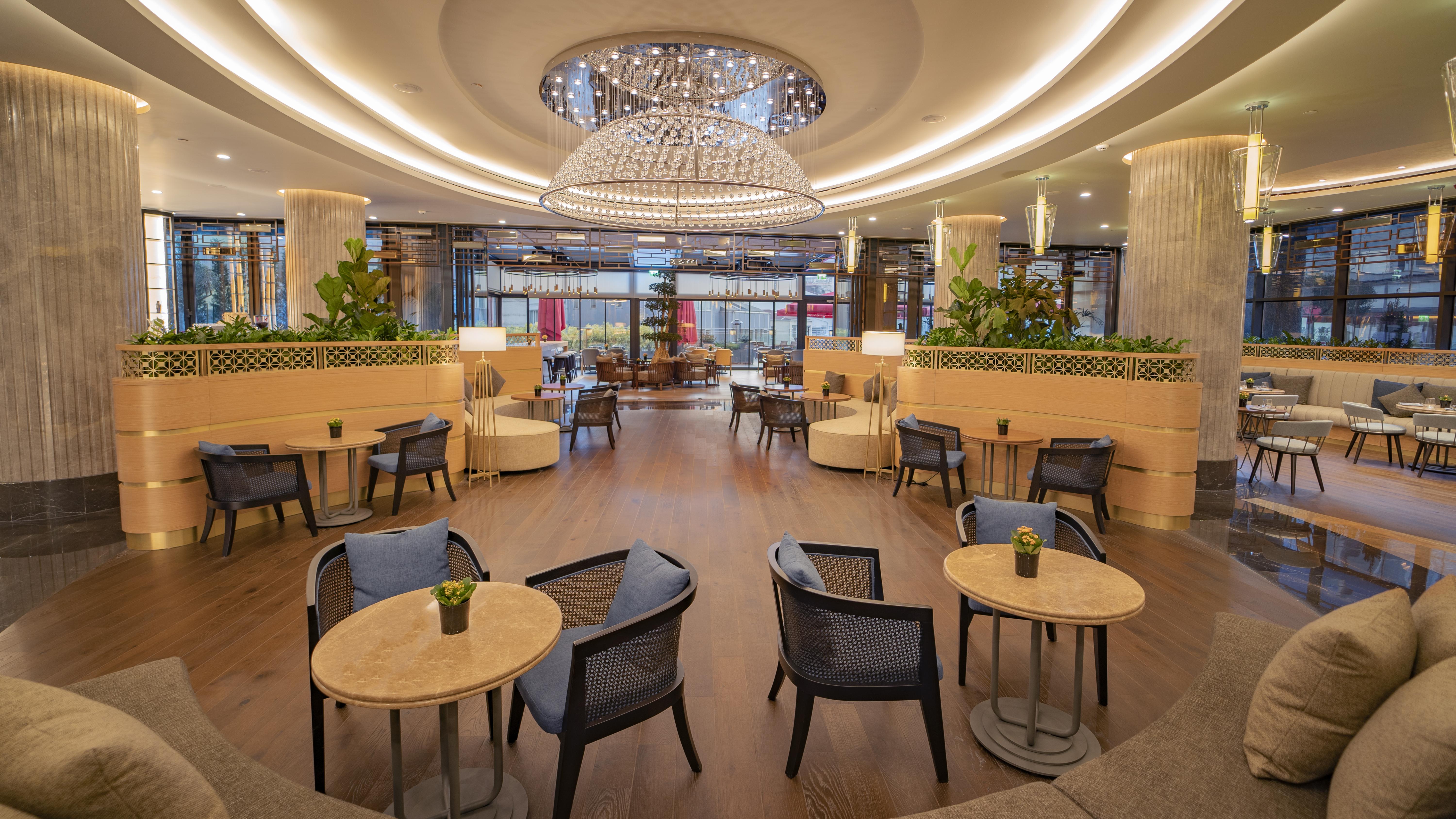Hotel Sofitel Istanbul Taksim Exterior foto The lobby of the hotel