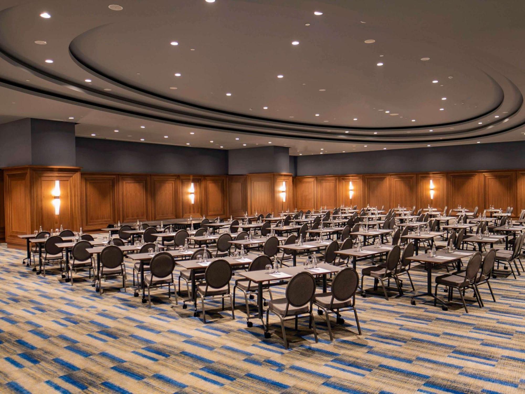 Hotel Sofitel Istanbul Taksim Exterior foto The Grand Ballroom
