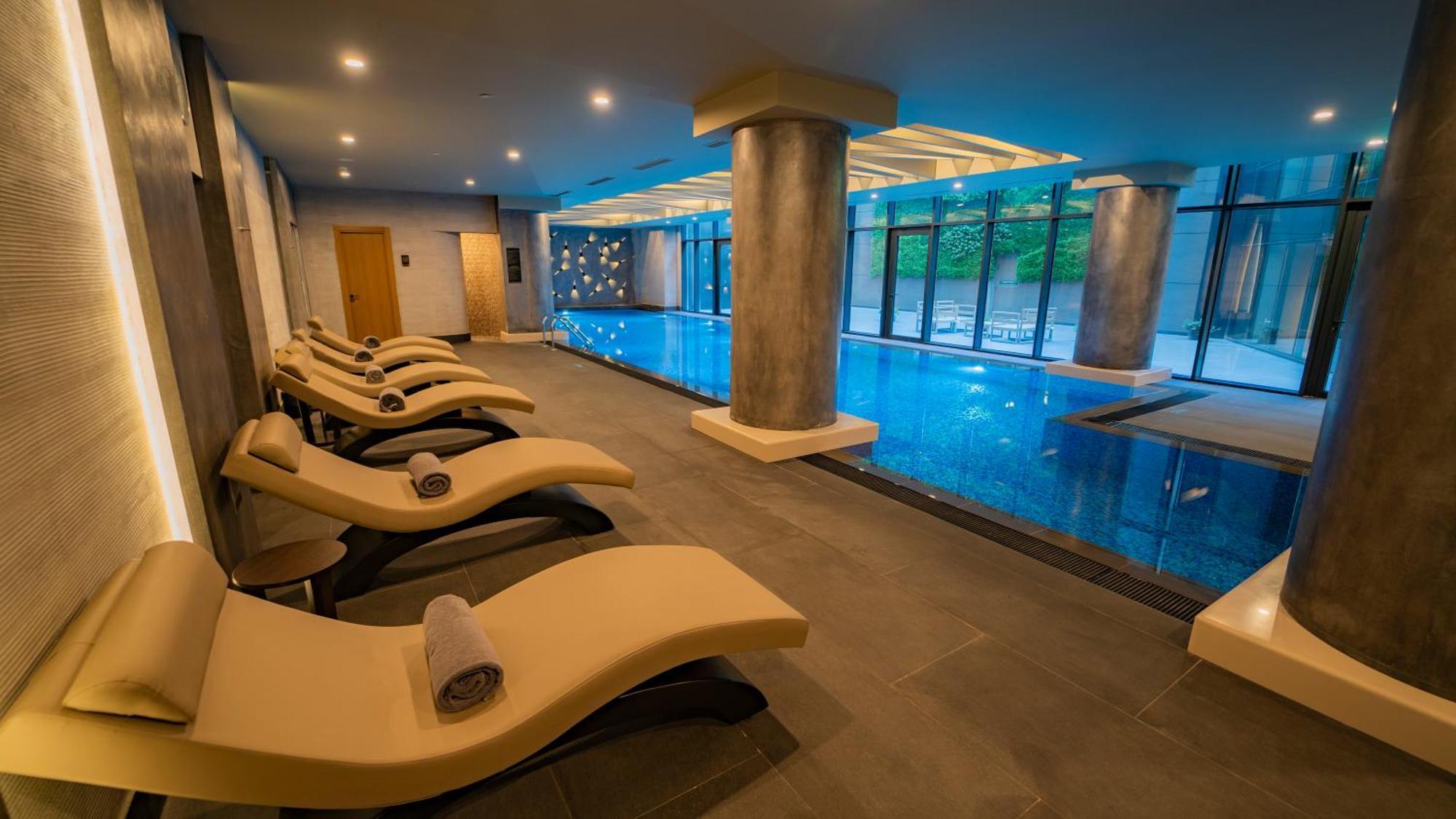 Hotel Sofitel Istanbul Taksim Exterior foto Spa at the Hotel